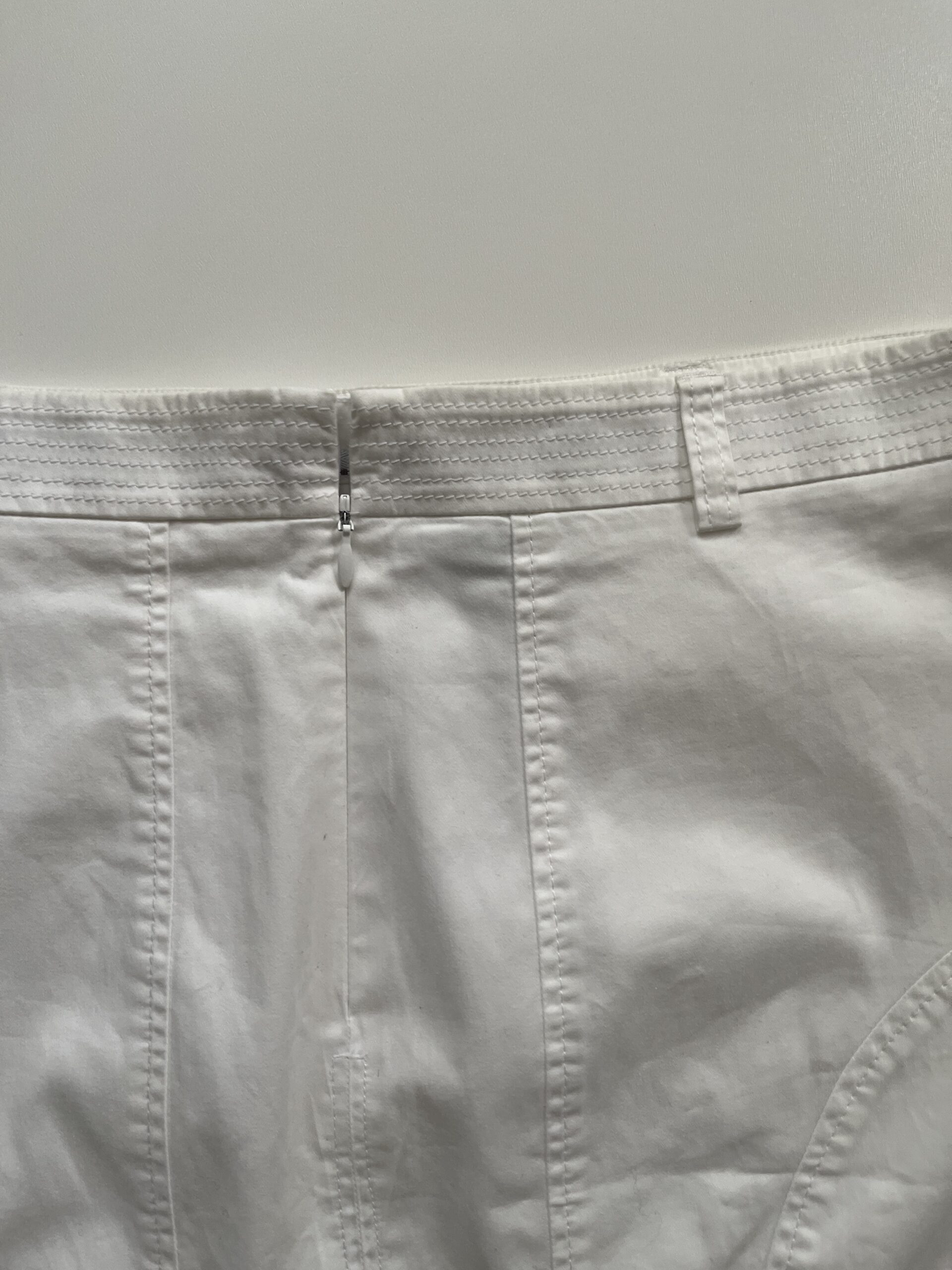 Armani Collezioni White Skirt - Image 2