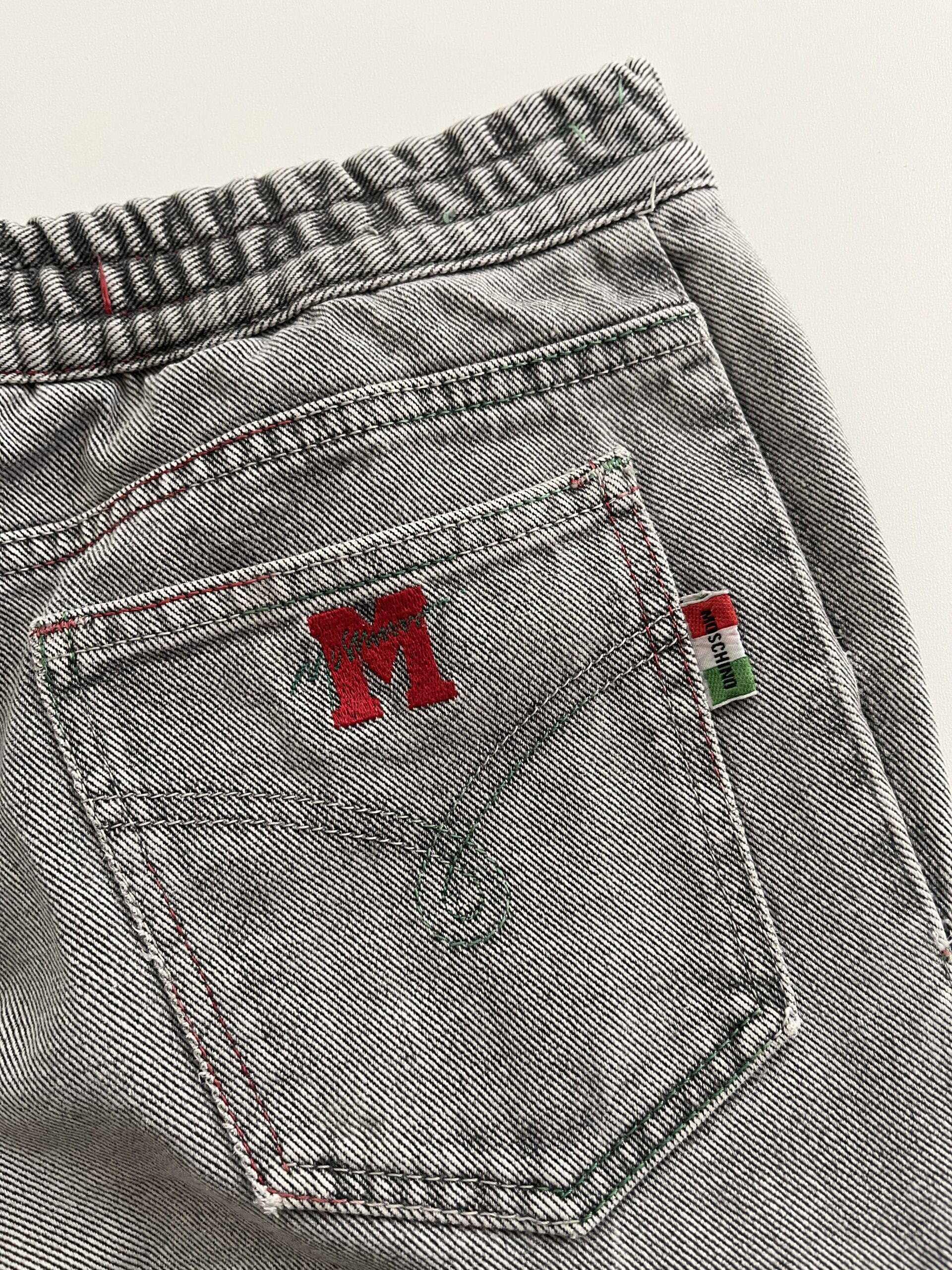 Vintage Moschino High-Waisted Grey Acid-Wash Jeans - Image 3